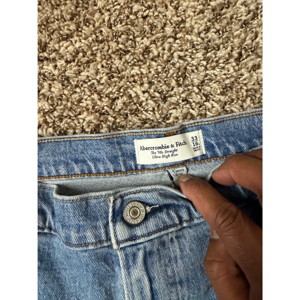 Abercrombie & Fitch Curve Love 90s Straight Ultra High Rise Jeans Light Wash 16L - Picture 5 of 6